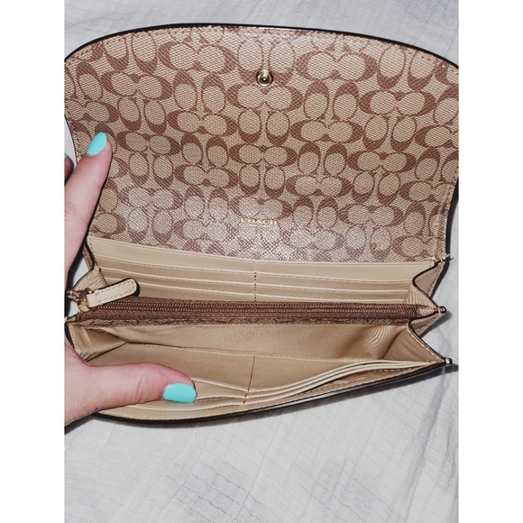 Coach Wallet - Picture 2 of 5